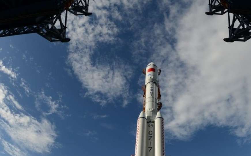 Kinezima se još jedna raketa otela kontroli